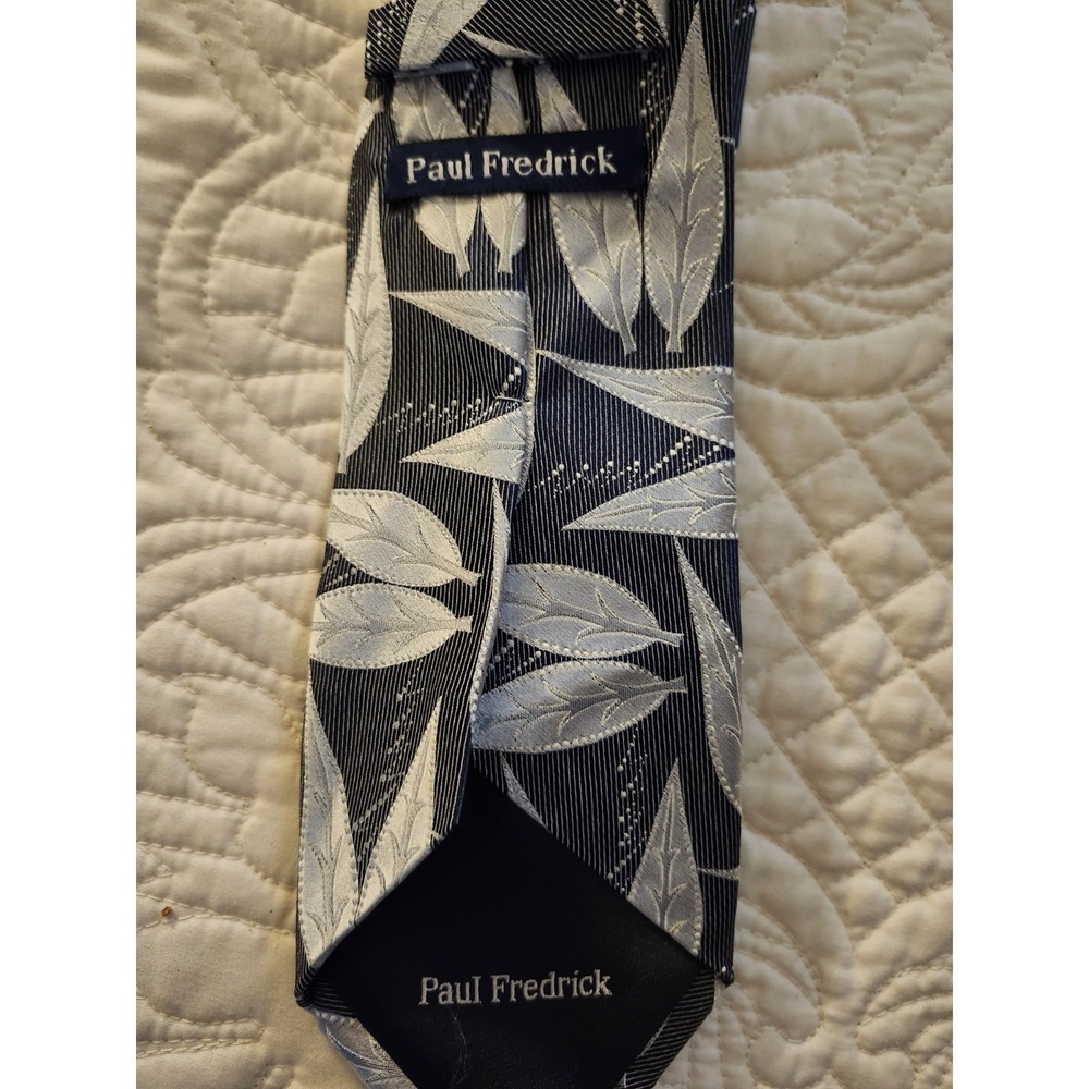 Paul Fredrick Mens Tie dark grey with light grey leaf pattern